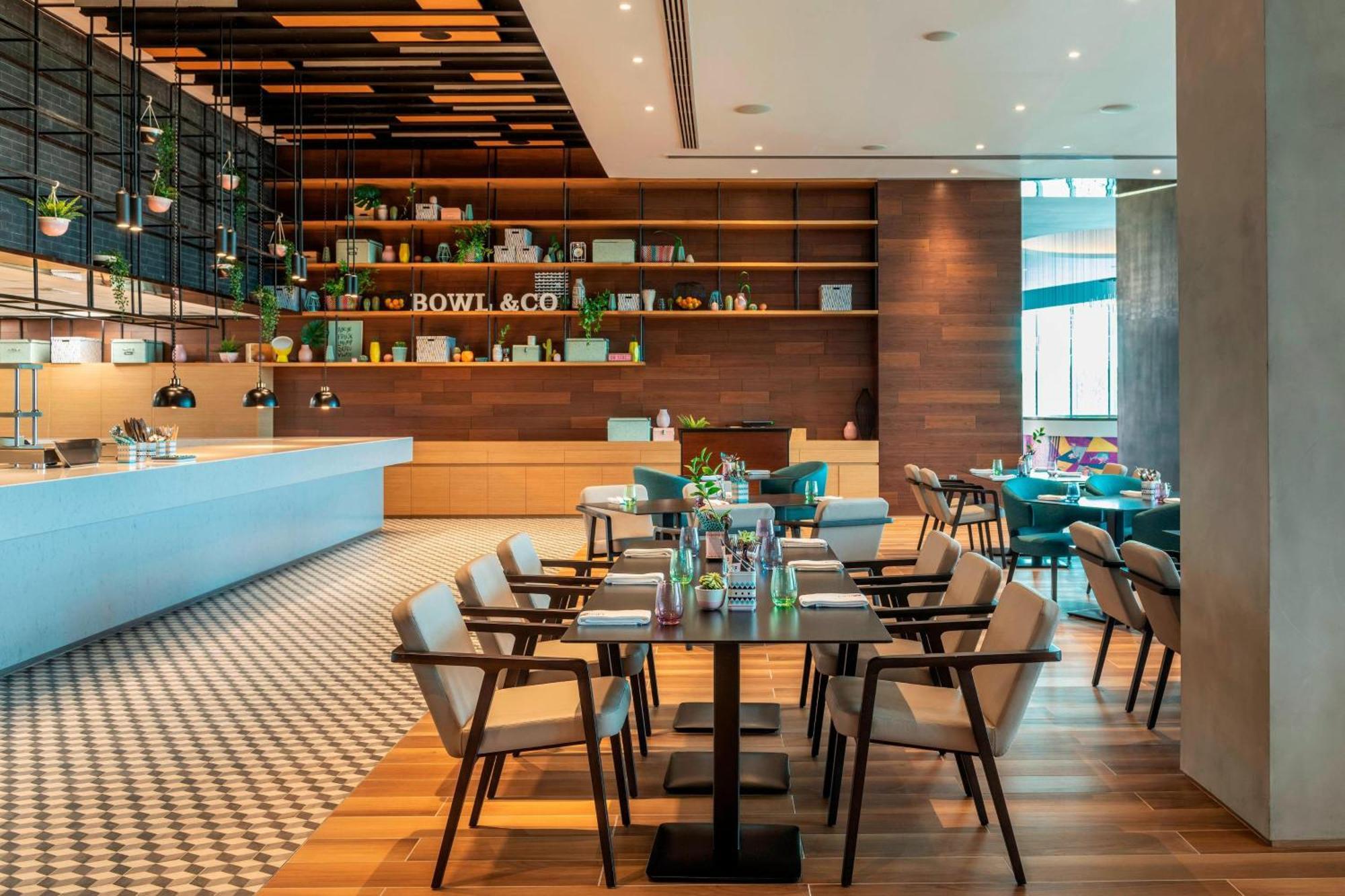 Aloft Dubai Creek Hotel Екстериор снимка