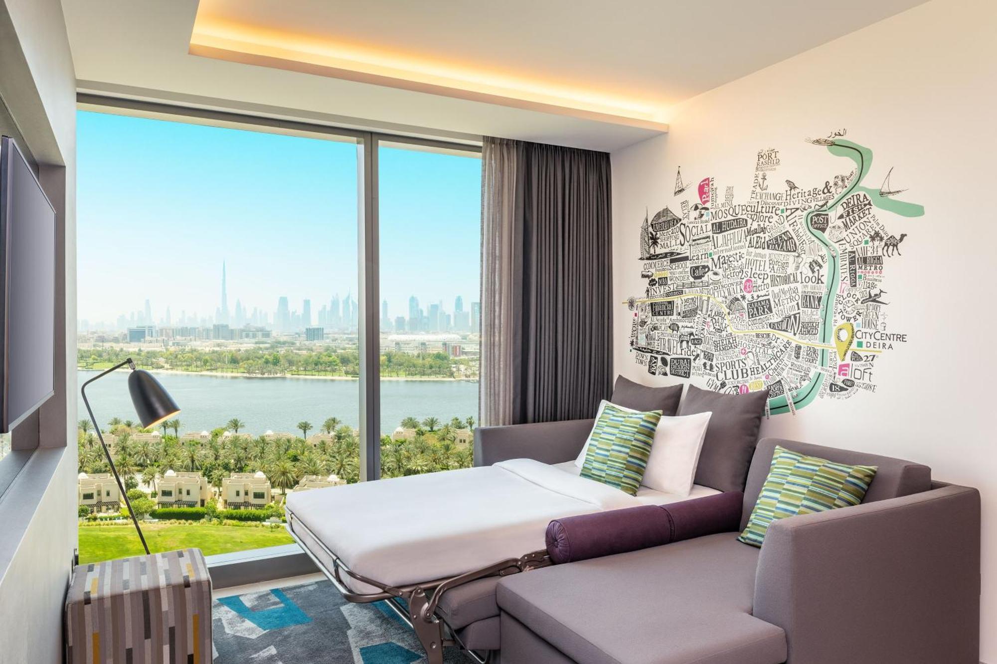 Aloft Dubai Creek Hotel Екстериор снимка