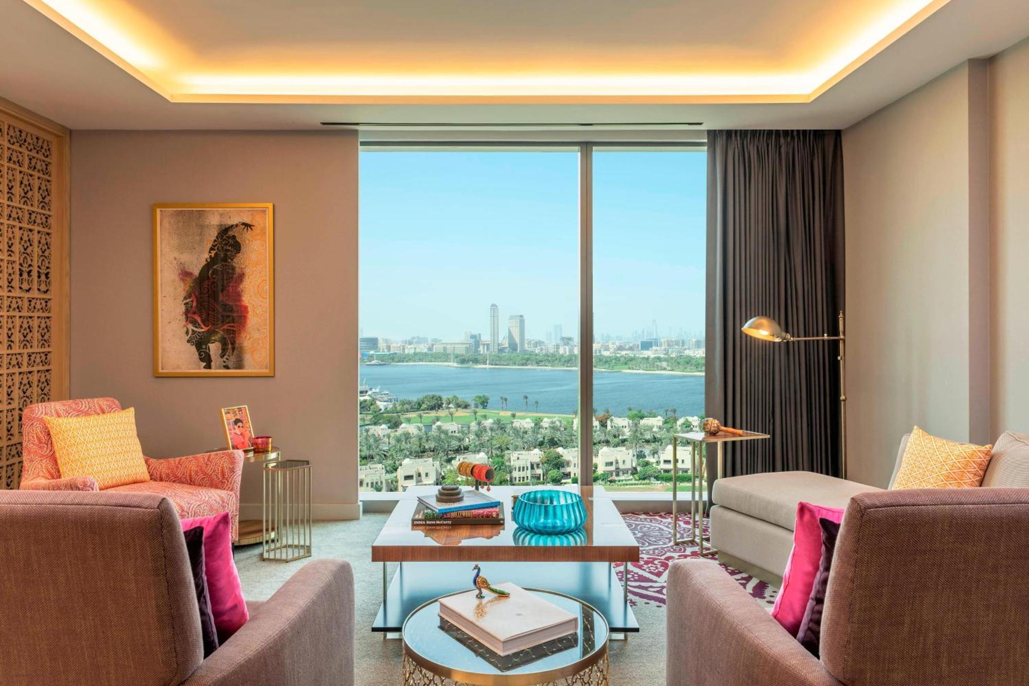 Aloft Dubai Creek Hotel Екстериор снимка